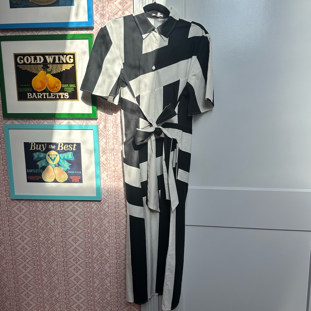 France’s Valentine Black and White Geometric Dress M